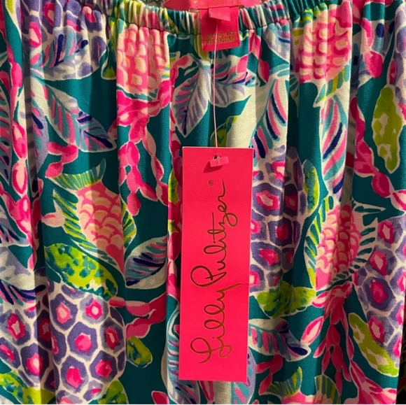 Lilly Pulitzer Smocked Blouse 3/4 Sleeve - Picture 3 of 5